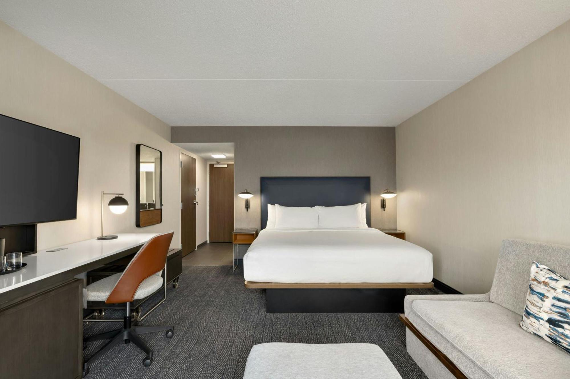Courtyard By Marriott Kokomo Bagian luar foto